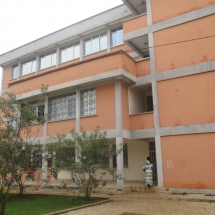 Entree Salles de Cours a immeuble R3