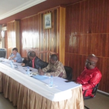 Séance de travail à la salle des Actes de l&amp;#039;ENSP avec les membres 
